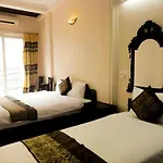 Kangaroo Hostel